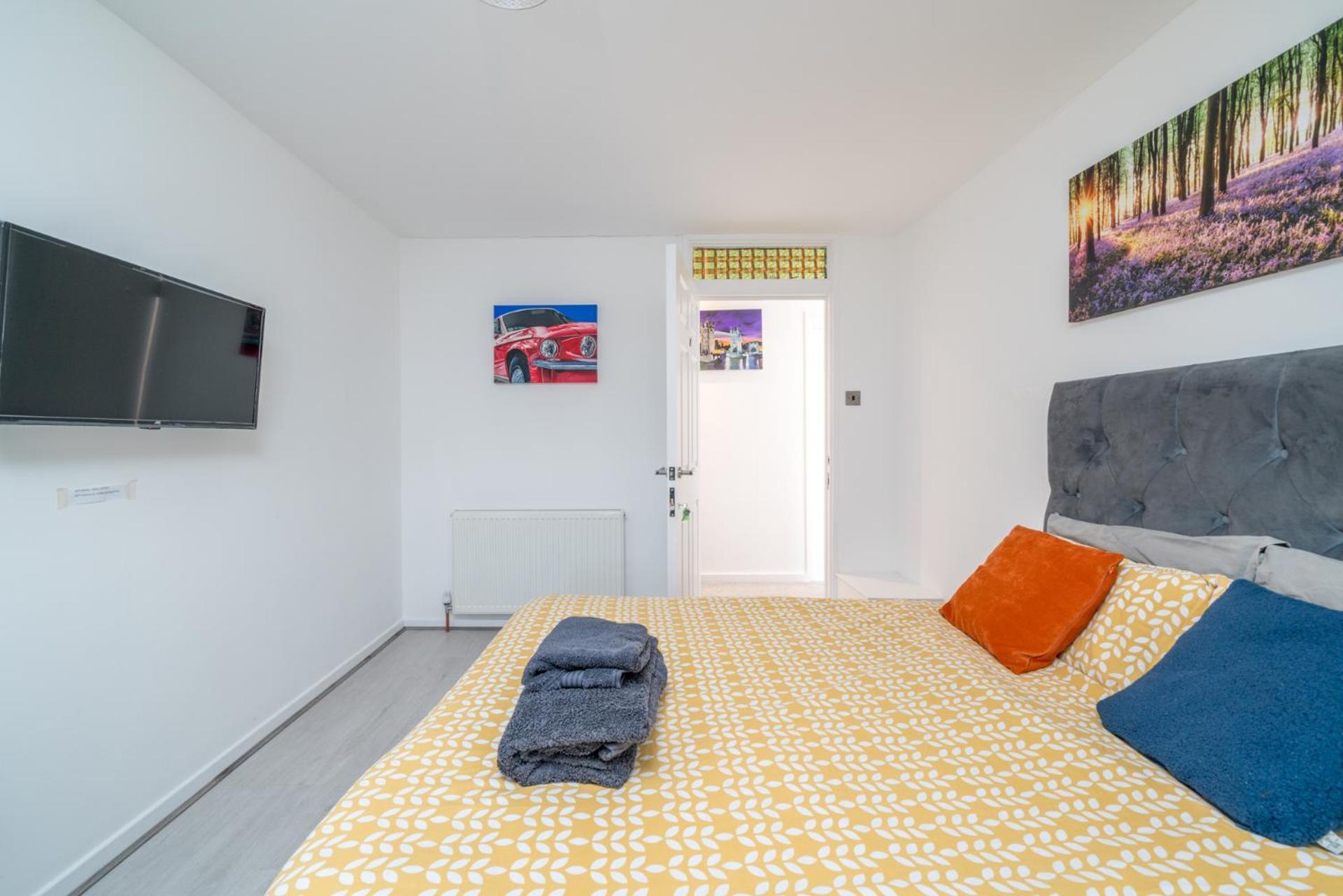 Private Room In London Enfield With Parking Екстер'єр фото