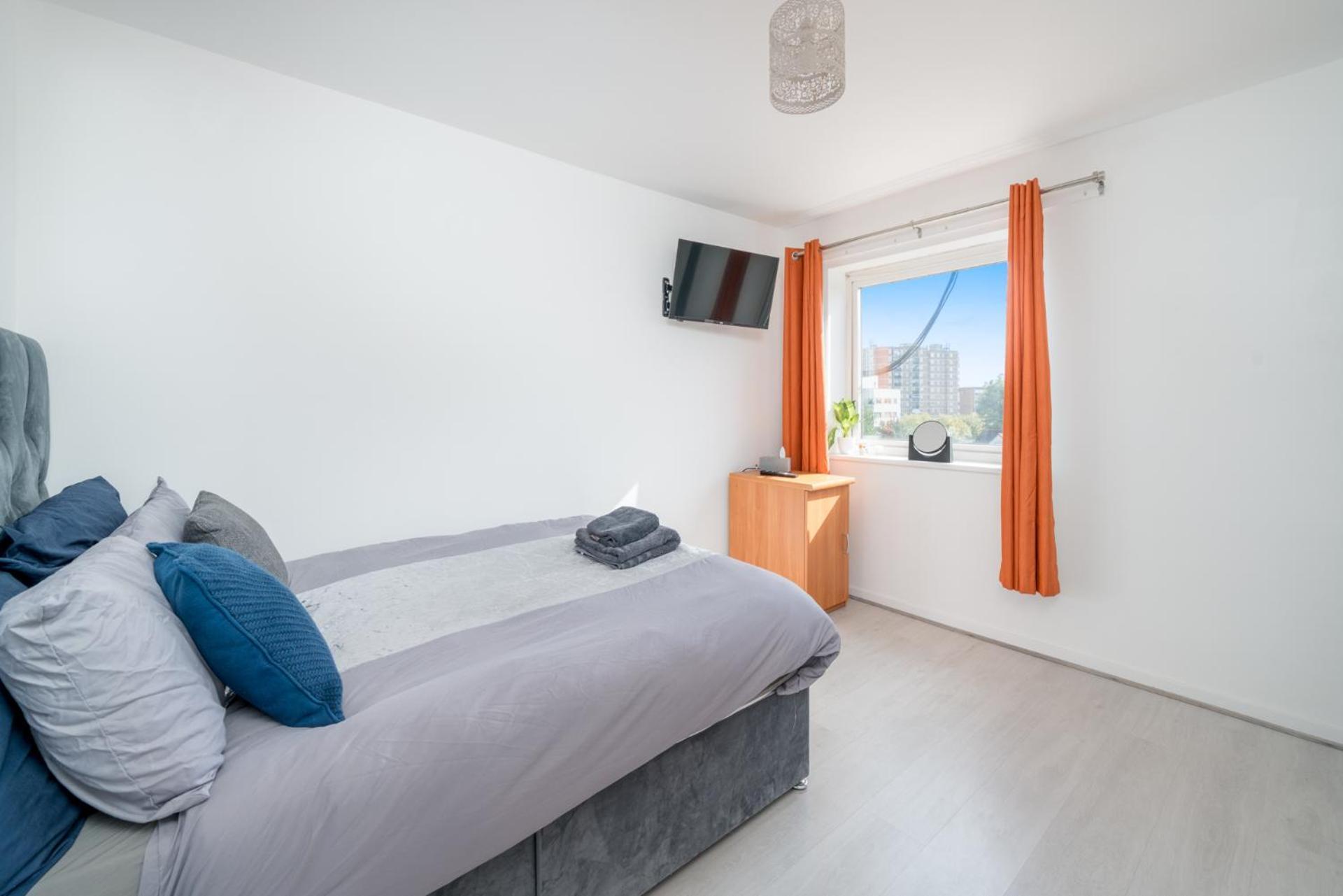 Private Room In London Enfield With Parking Екстер'єр фото
