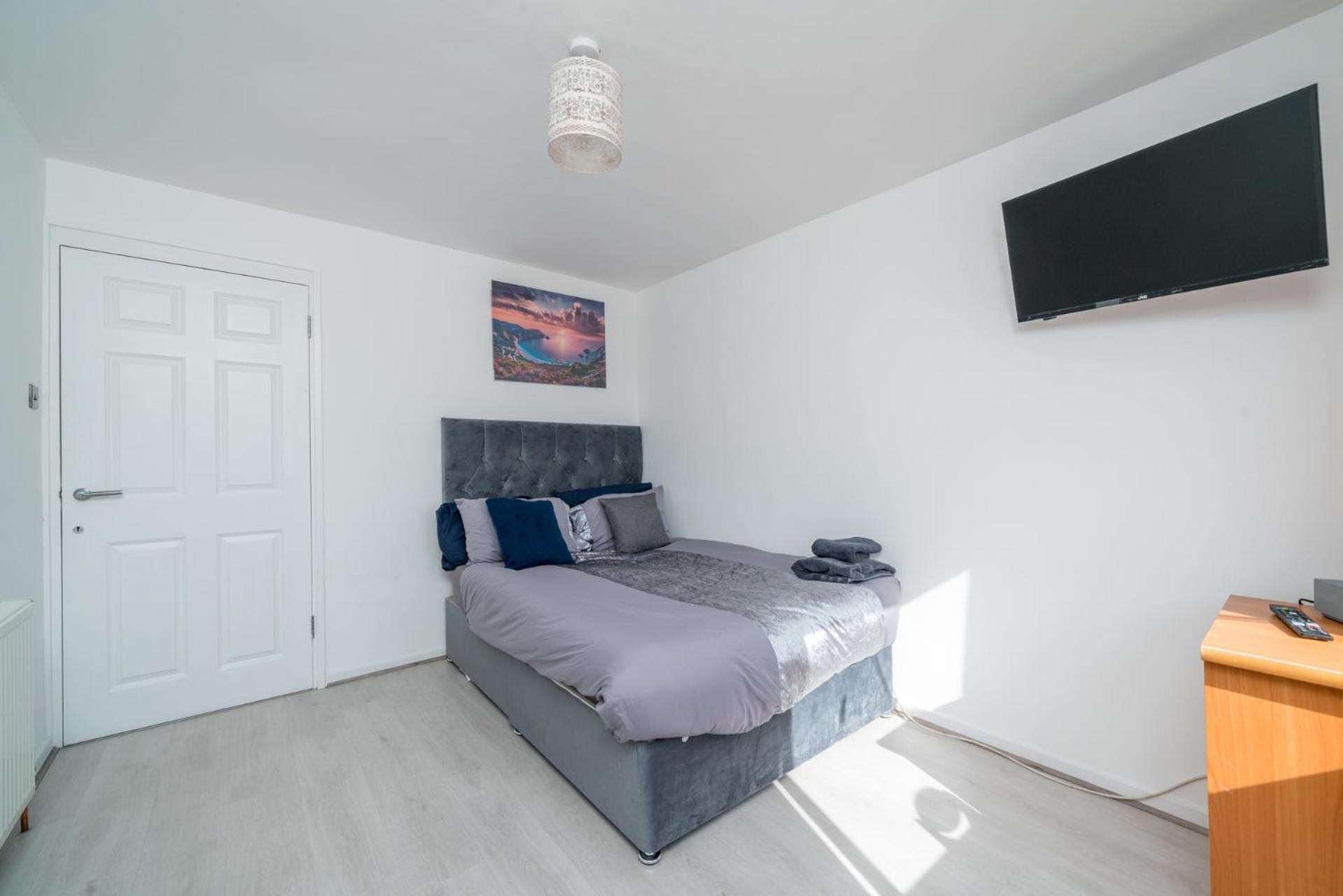 Private Room In London Enfield With Parking Екстер'єр фото