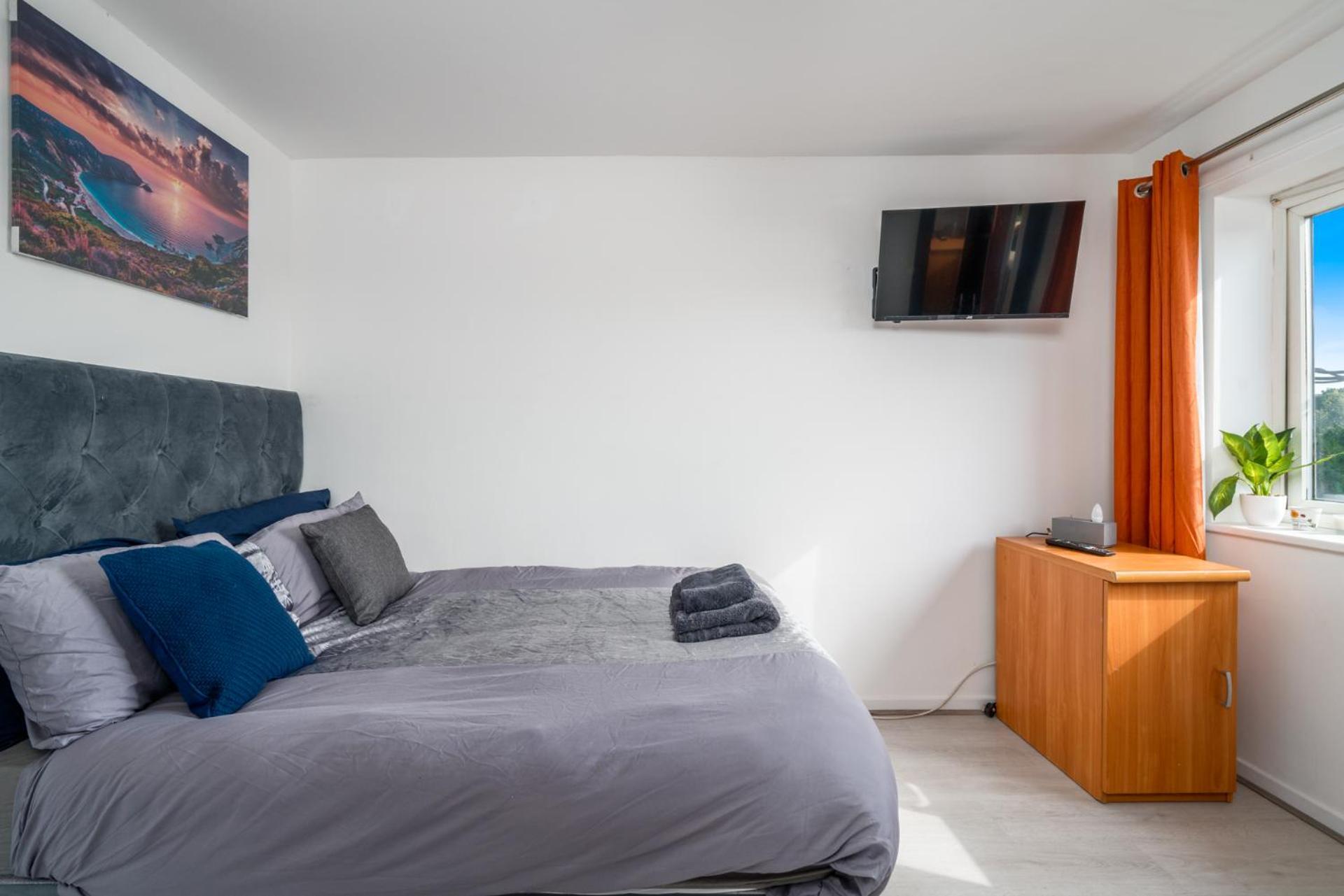 Private Room In London Enfield With Parking Екстер'єр фото